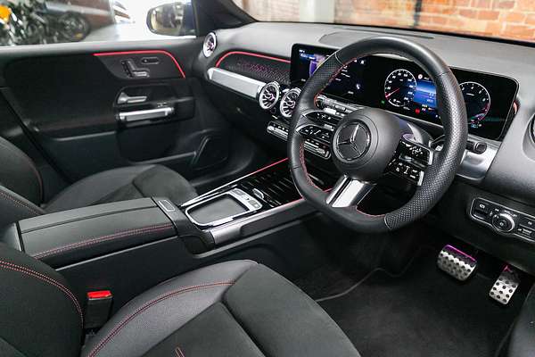 2025 Mercedes-Benz GLB-Class GLB200 X247