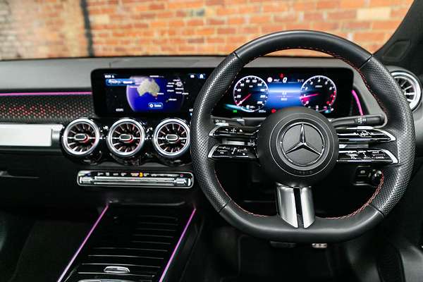 2025 Mercedes-Benz GLB-Class GLB200 X247