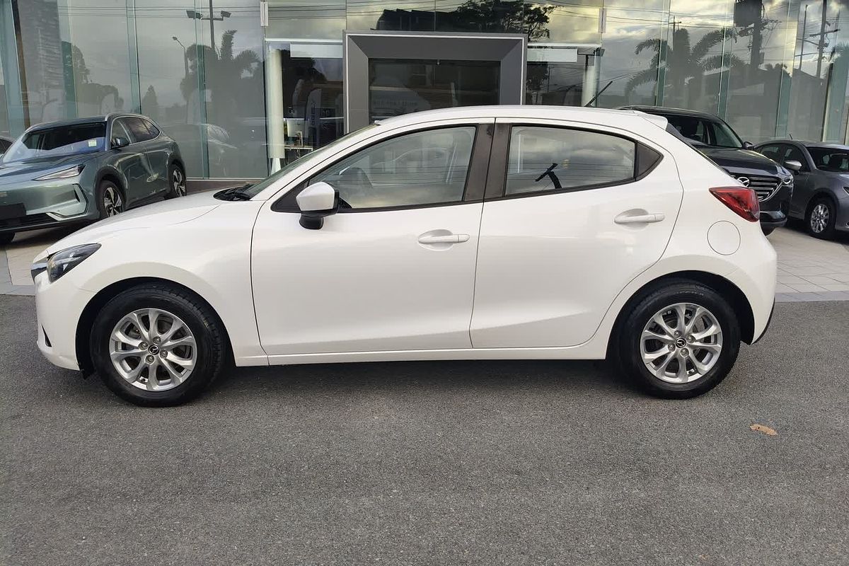 2016 Mazda 2 Maxx DJ Series