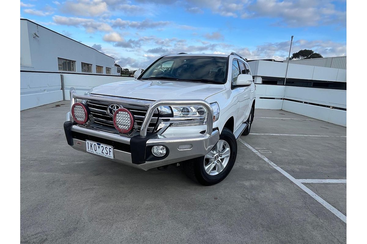 2017 Toyota Landcruiser GXL URJ202R