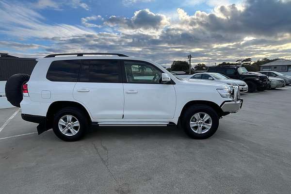 2017 Toyota Landcruiser GXL URJ202R