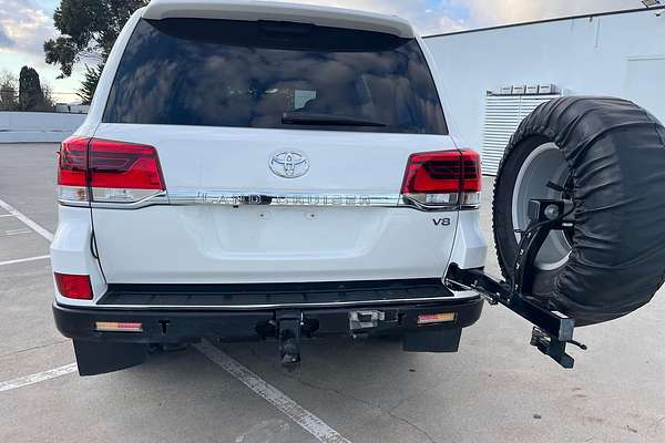 2017 Toyota Landcruiser GXL URJ202R