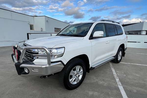 2017 Toyota Landcruiser GXL URJ202R