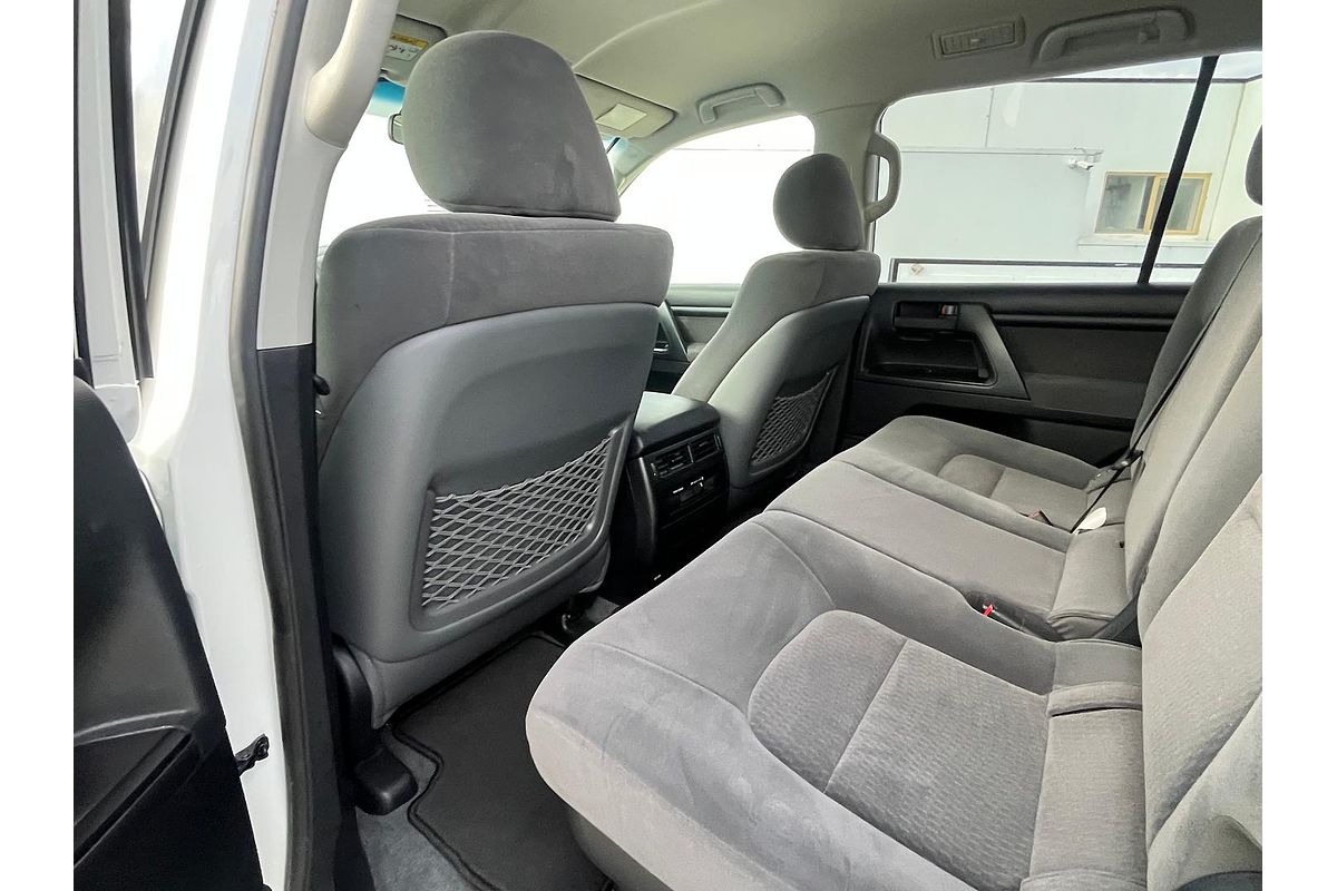 2017 Toyota Landcruiser GXL URJ202R