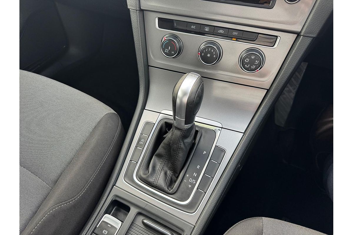 2016 Volkswagen Golf 92TSI Trendline 7