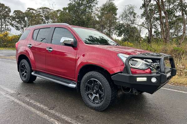 2018 Isuzu MU-X LS-T