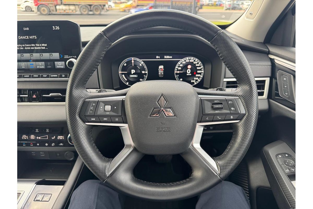 2022 Mitsubishi Outlander PHEV Exceed ZM