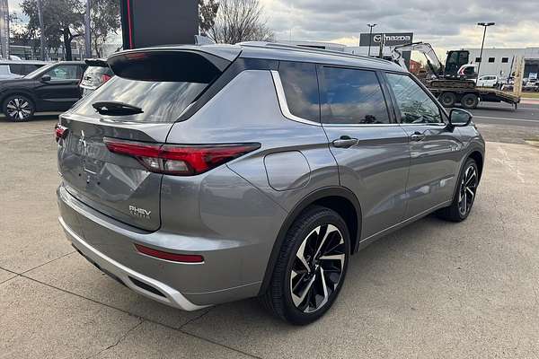 2022 Mitsubishi Outlander PHEV Exceed ZM