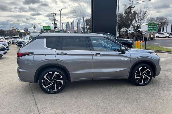 2022 Mitsubishi Outlander PHEV Exceed ZM