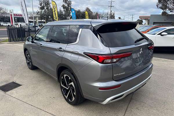 2022 Mitsubishi Outlander PHEV Exceed ZM