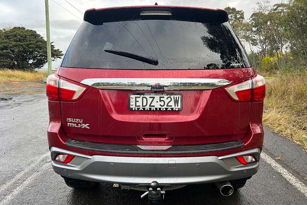 2018 Isuzu MU-X LS-T