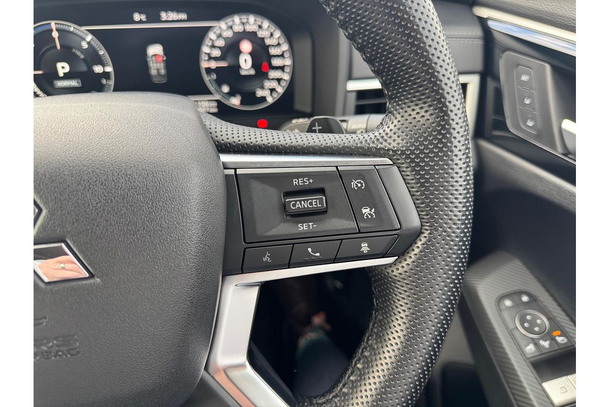2022 Mitsubishi Outlander PHEV Exceed ZM