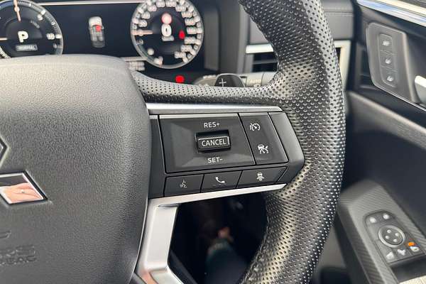 2022 Mitsubishi Outlander PHEV Exceed ZM