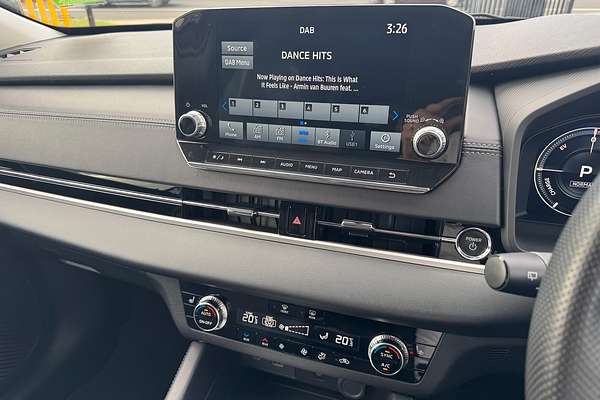 2022 Mitsubishi Outlander PHEV Exceed ZM
