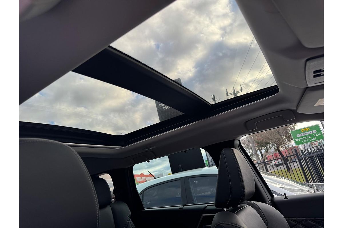 2022 Mitsubishi Outlander PHEV Exceed ZM