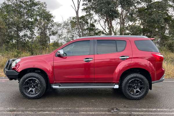 2018 Isuzu MU-X LS-T