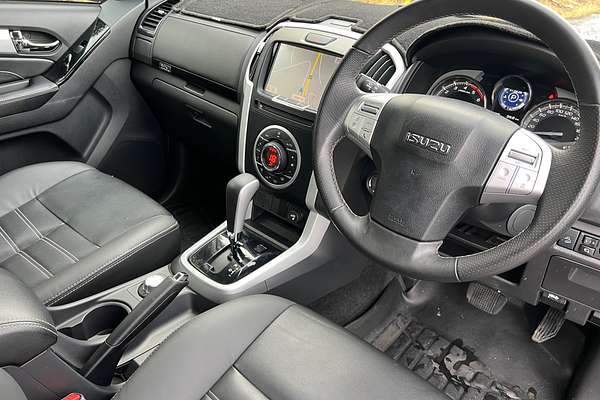 2018 Isuzu MU-X LS-T