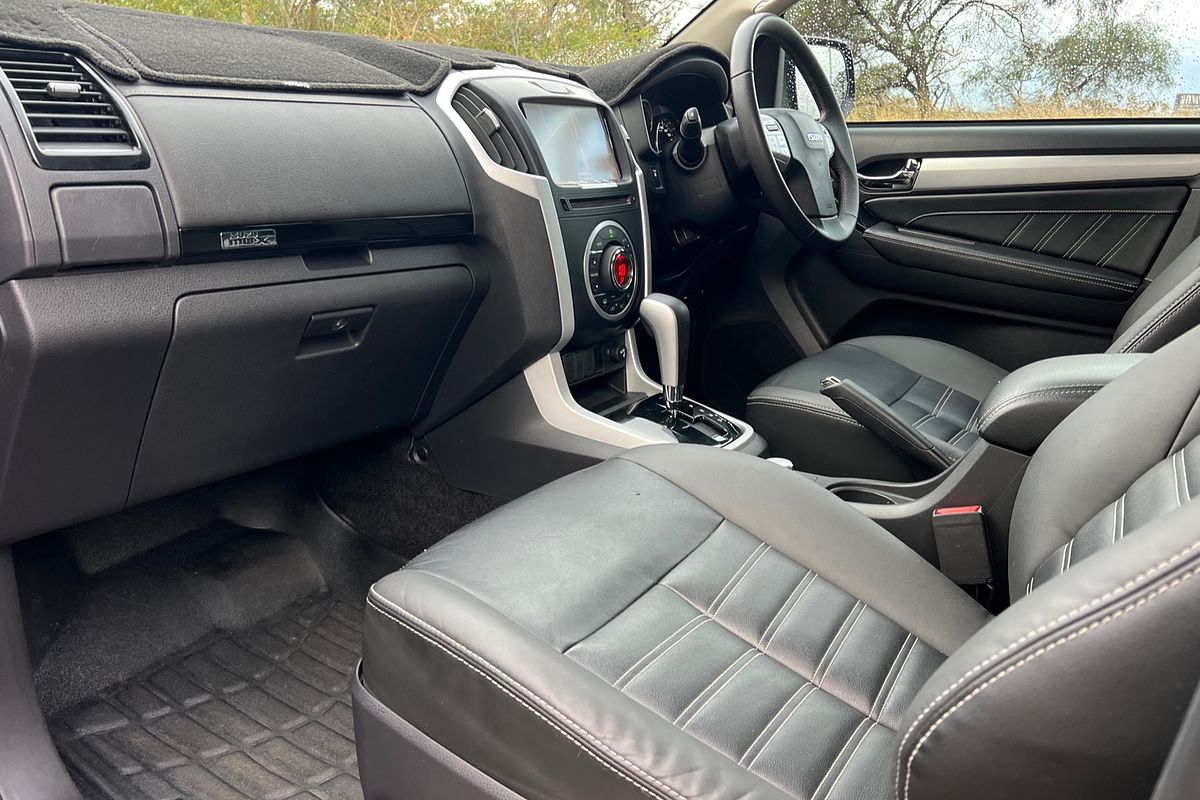2018 Isuzu MU-X LS-T