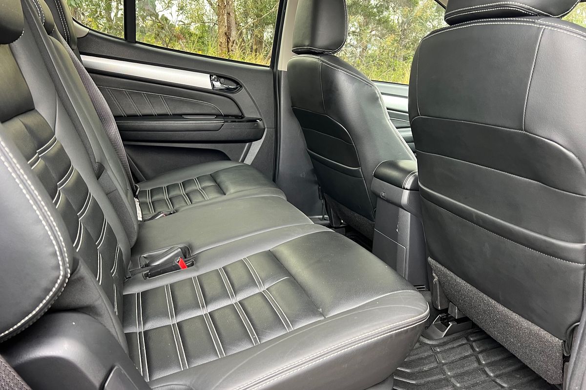 2018 Isuzu MU-X LS-T
