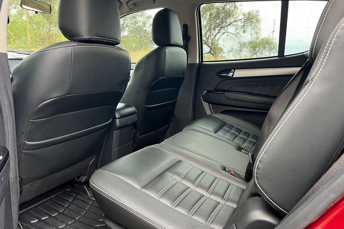 2018 Isuzu MU-X LS-T