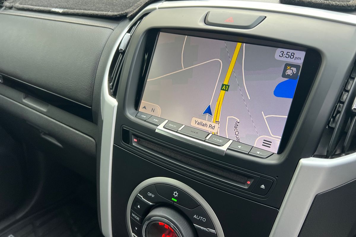 2018 Isuzu MU-X LS-T