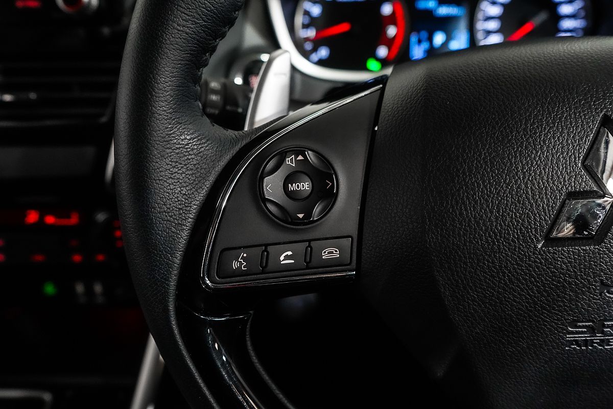 2024 Mitsubishi Eclipse Cross LS YB
