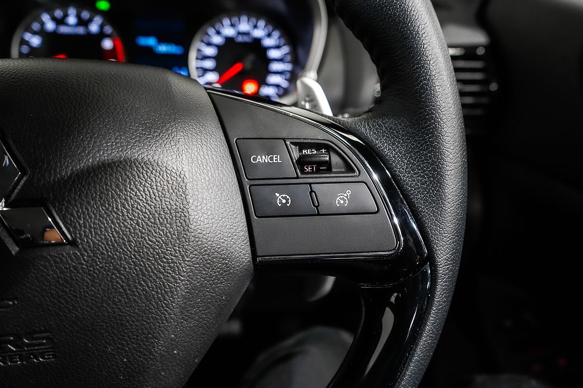 2024 Mitsubishi Eclipse Cross LS YB