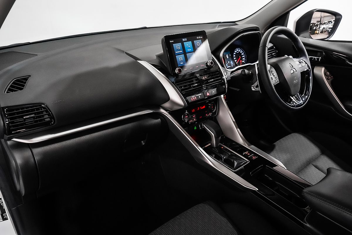 2024 Mitsubishi Eclipse Cross LS YB