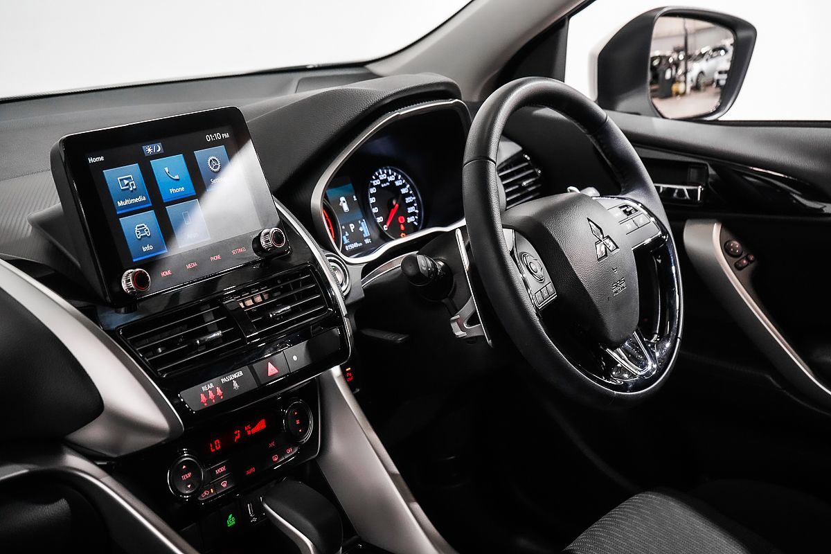 2024 Mitsubishi Eclipse Cross LS YB