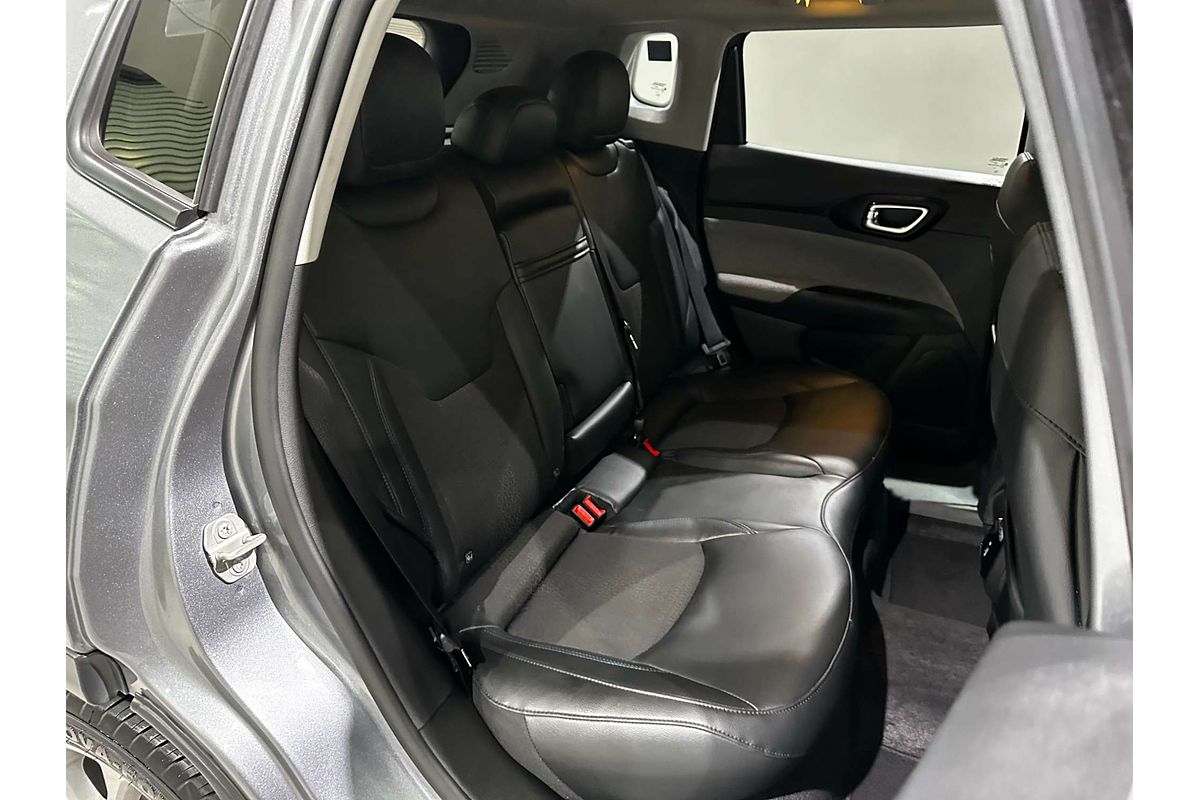 2021 Jeep Compass Launch Edition M6