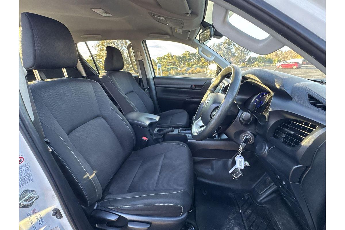 2019 Toyota Hilux SR GUN126R 4X4