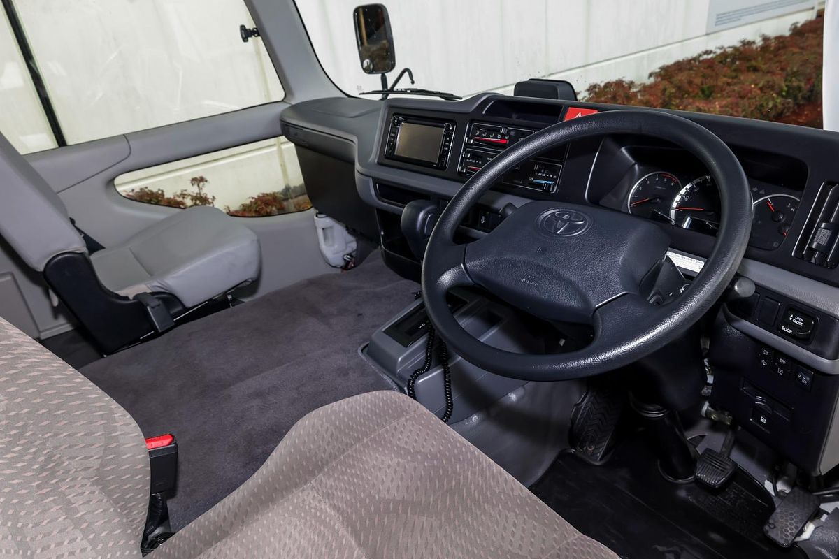 2022 Toyota Coaster GDB70R