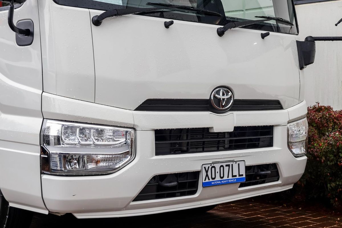 2022 Toyota Coaster GDB70R