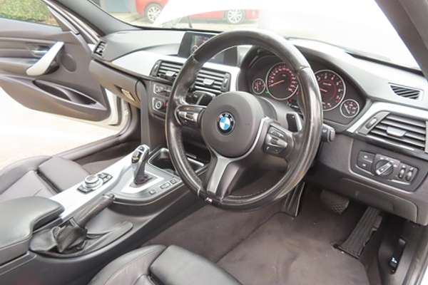 2013 BMW 3 Series 320i F30