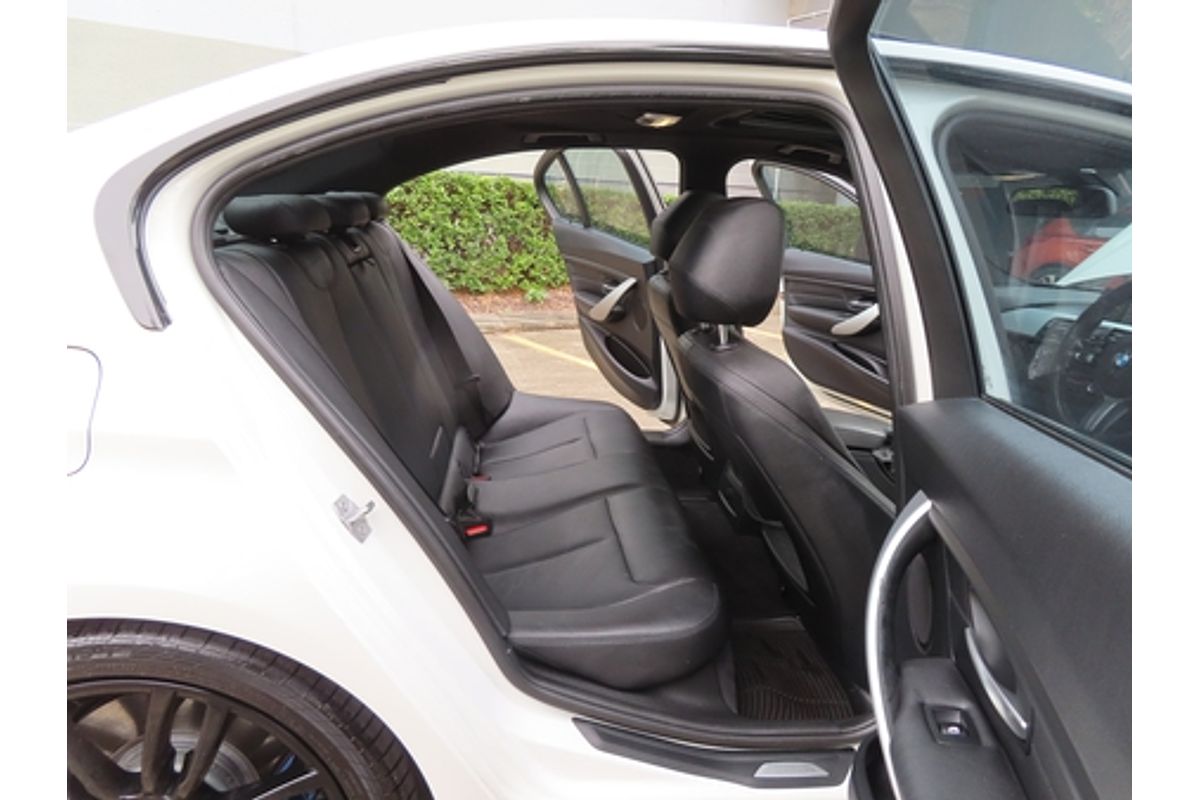 2013 BMW 3 Series 320i F30