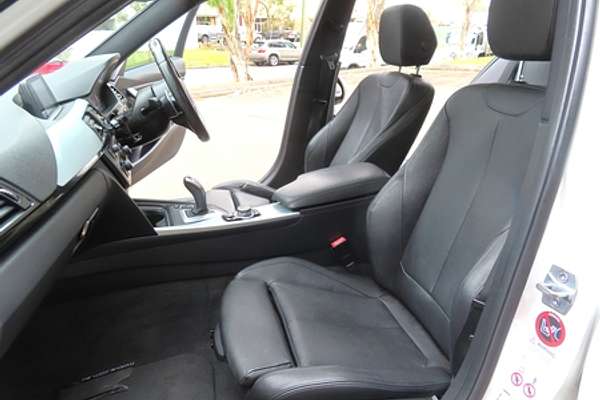 2013 BMW 3 Series 320i F30