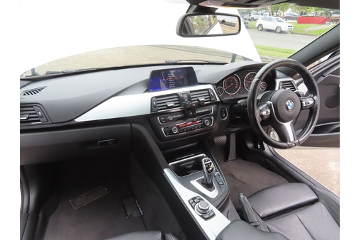 2013 BMW 3 Series 320i F30