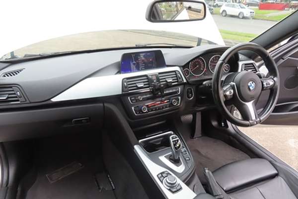 2013 BMW 3 Series 320i F30