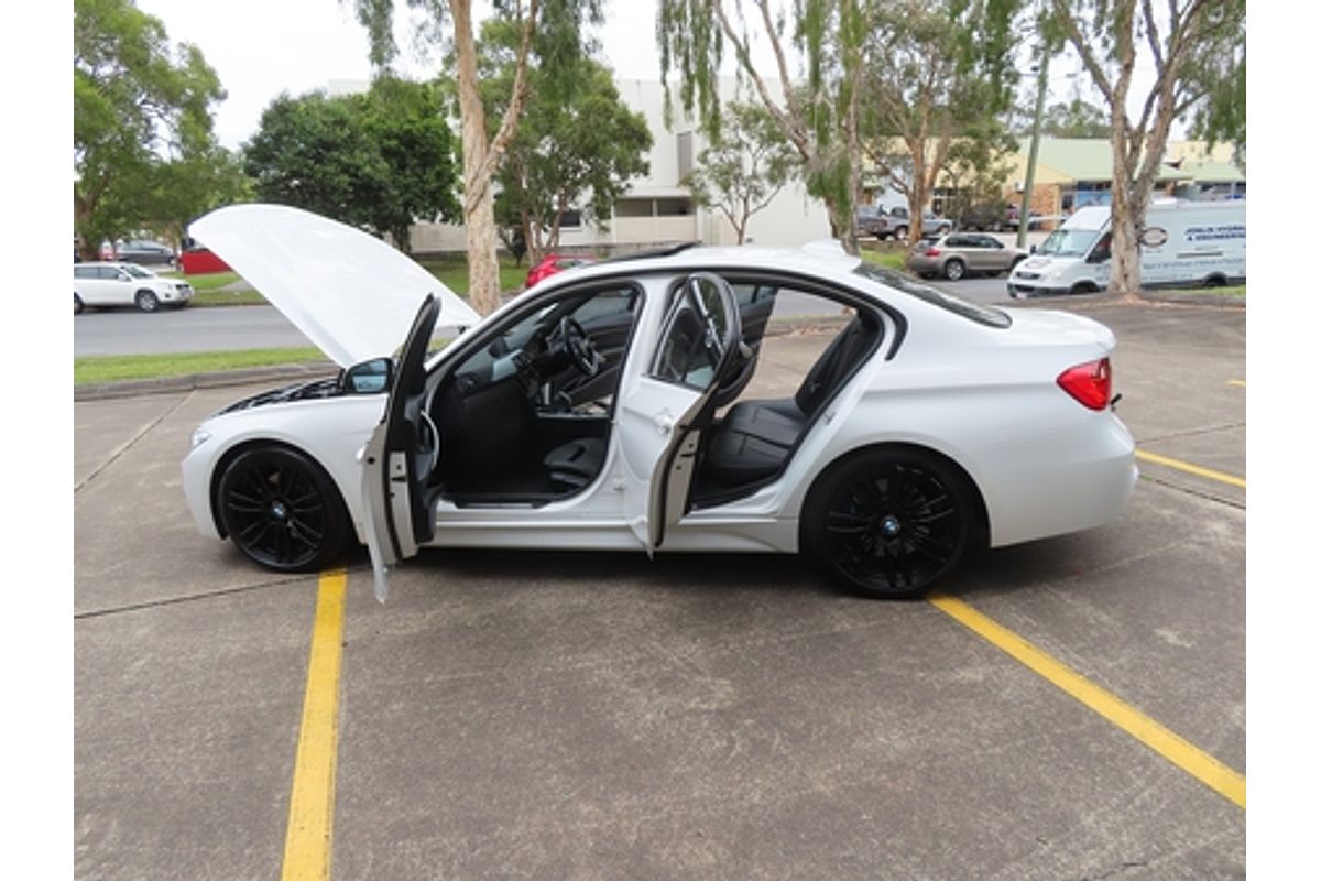 2013 BMW 3 Series 320i F30