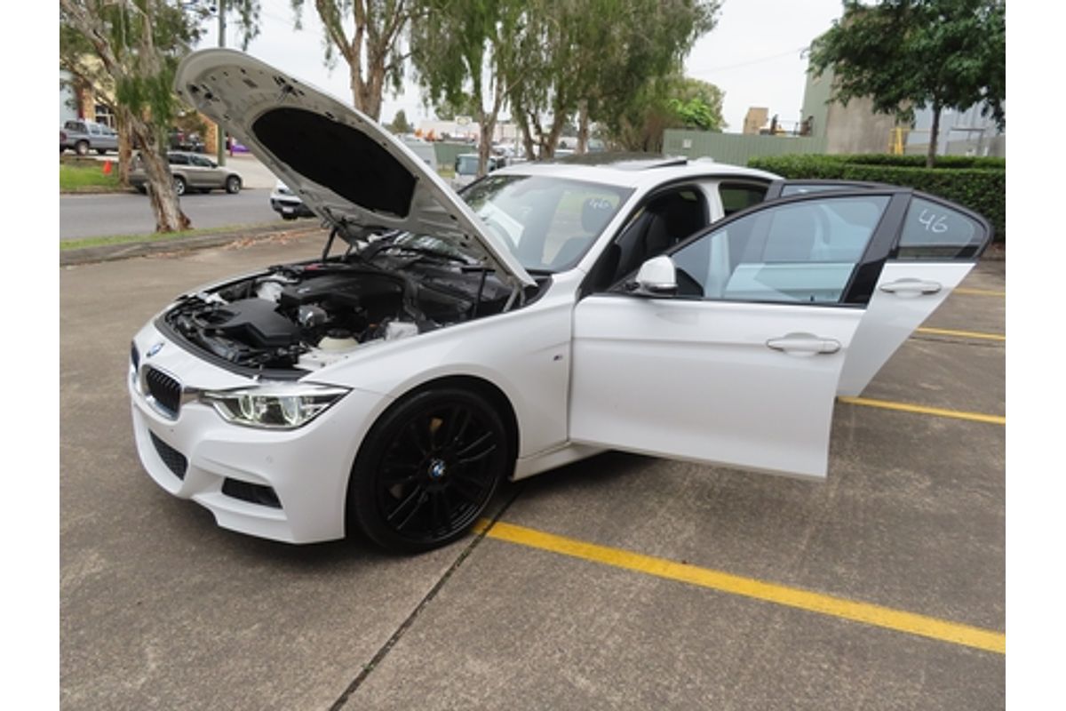 2013 BMW 3 Series 320i F30