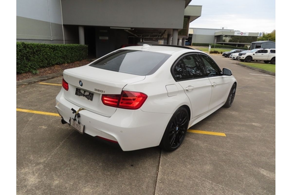 2013 BMW 3 Series 320i F30