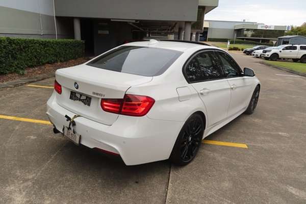 2013 BMW 3 Series 320i F30