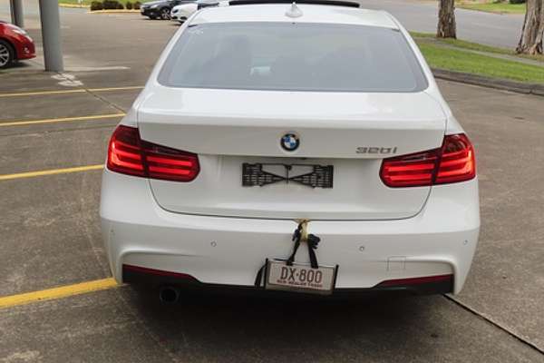 2013 BMW 3 Series 320i F30