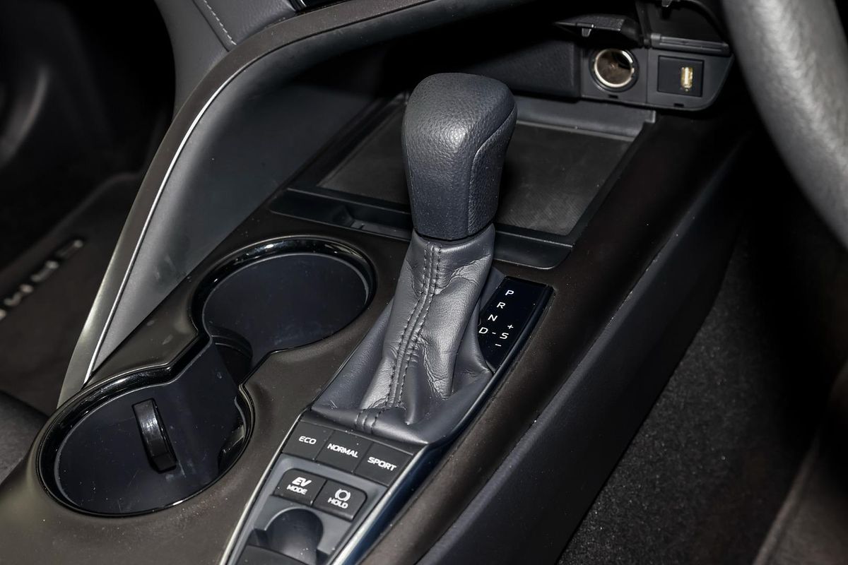 2024 Toyota Camry Ascent AXVH70R