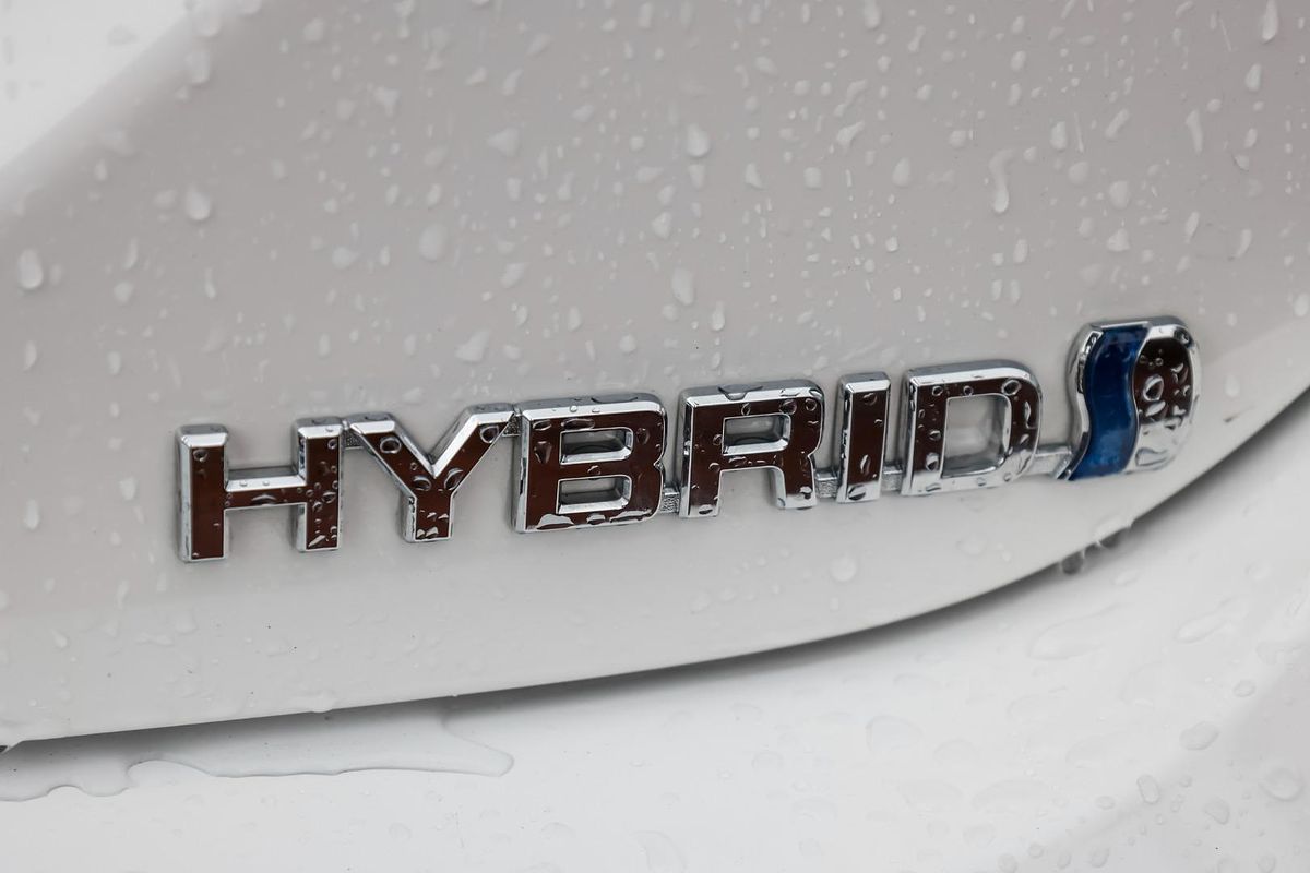 2024 Toyota Camry Ascent AXVH70R