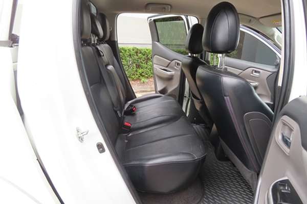 2015 Mitsubishi Triton Exceed MQ 4X4