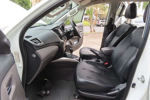 2015 Mitsubishi Triton Exceed MQ 4X4