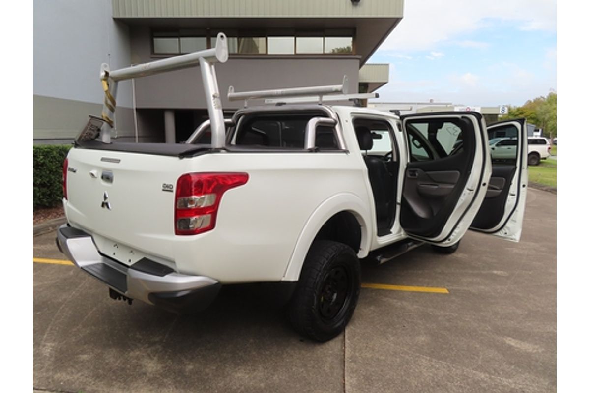 2015 Mitsubishi Triton Exceed MQ 4X4
