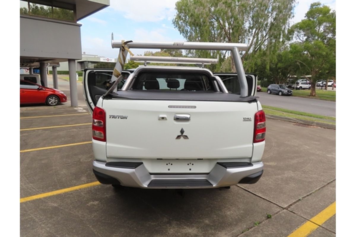 2015 Mitsubishi Triton Exceed MQ 4X4