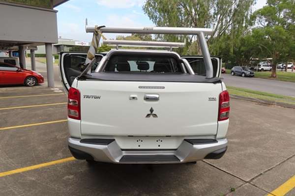 2015 Mitsubishi Triton Exceed MQ 4X4